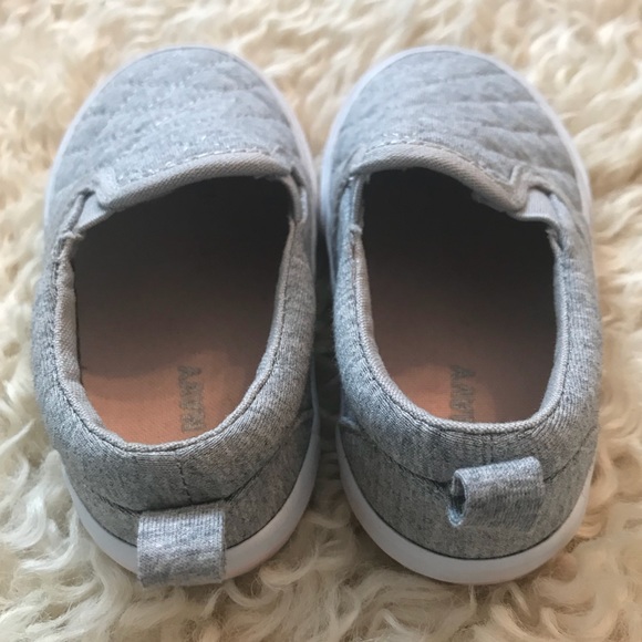 SOLD - NWOT Old Navy quilted slip-ons - Picture 3 of 8